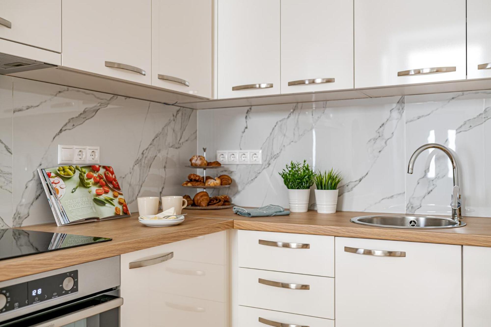 Kr16 Apartment - Hostaid บูดาเปสต์ ภายนอก รูปภาพ